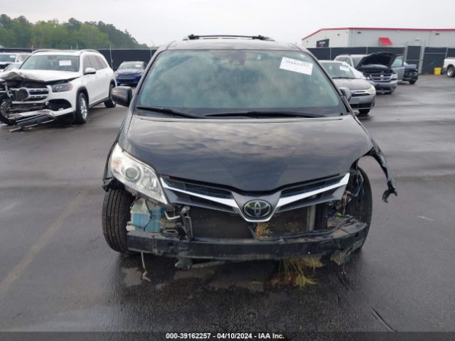 5TDYZ3DC2KS967711 Toyota Sienna Xle Premium 8 Passenger