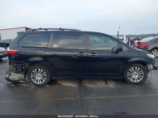 5TDYZ3DC2KS967711 Toyota Sienna Xle Premium 8 Passenger