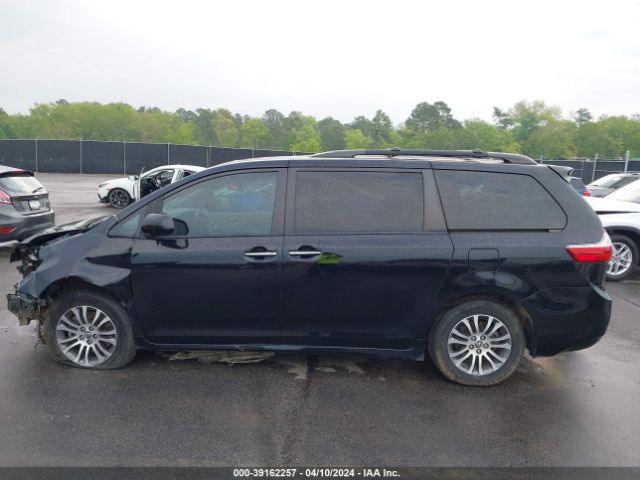 5TDYZ3DC2KS967711 Toyota Sienna Xle Premium 8 Passenger