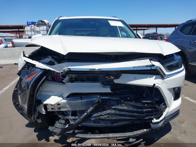 Toyota Grand Highlander Limited 2024 5TDAAAA51RS006787 Image 6