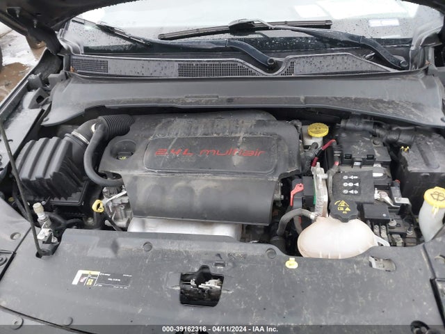 3C4NJCCB0JT499940 Jeep Compass Limited Fwd
