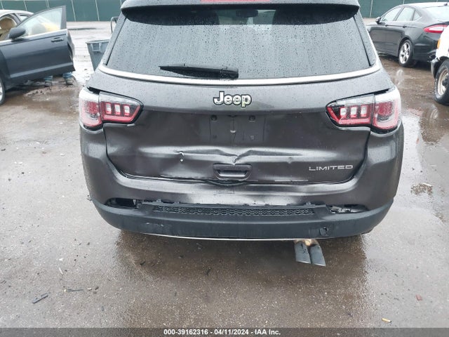 3C4NJCCB0JT499940 Jeep Compass Limited Fwd