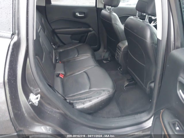 3C4NJCCB0JT499940 Jeep Compass Limited Fwd