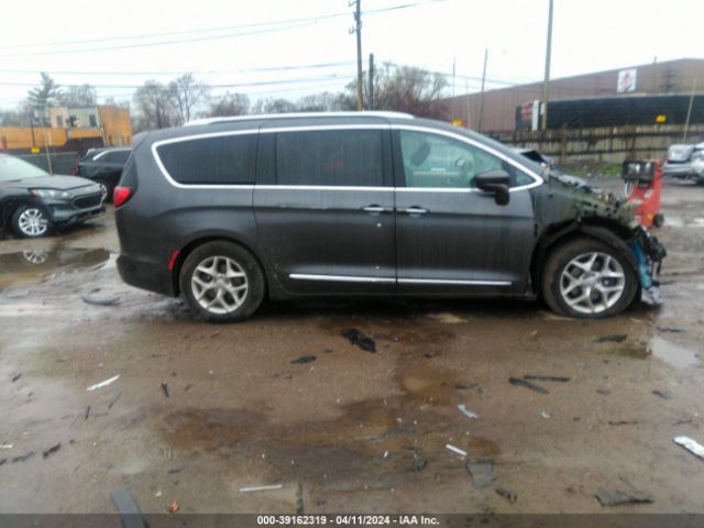2C4RC1EG9JR352138 Chrysler Pacifica Touring L Plus