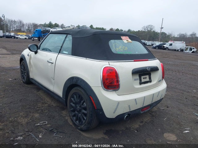 2021 MINI CONVERTIBLE WMWWJ3C00M3N14419 Photo 2