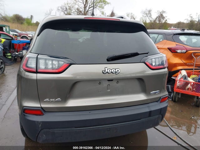 1C4PJMCB1KD405571 Jeep Cherokee Latitude 4x4