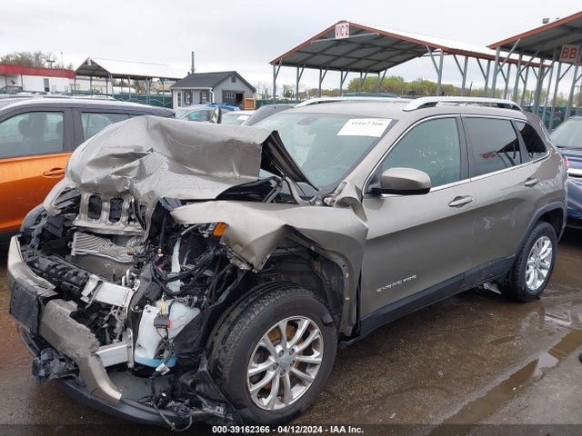1C4PJMCB1KD405571 Jeep Cherokee Latitude 4x4