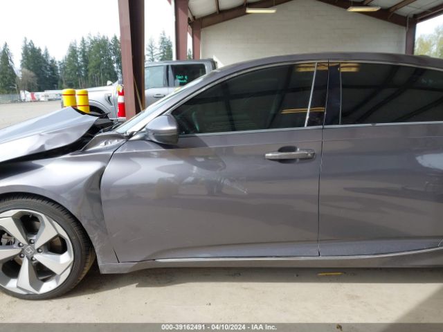 1HGCV2F98JA026133 Honda Accord Touring 2.0t