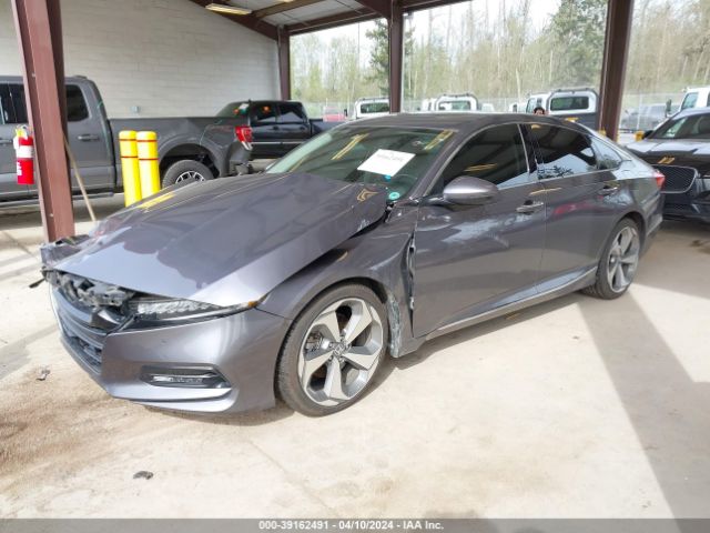 1HGCV2F98JA026133 Honda Accord Touring 2.0t