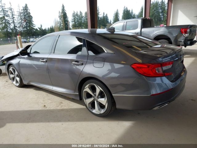 1HGCV2F98JA026133 Honda Accord Touring 2.0t