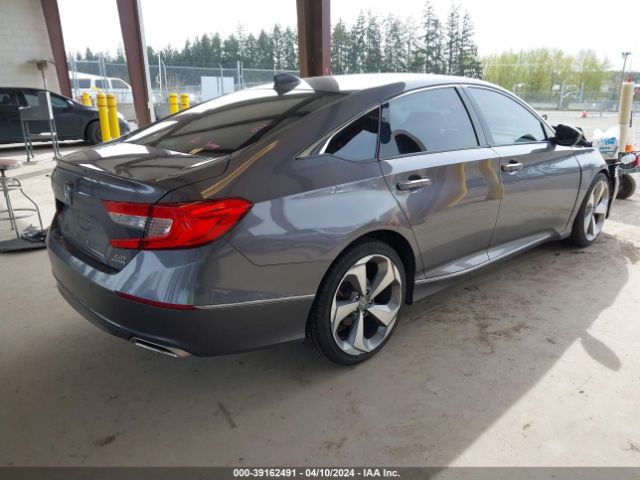 1HGCV2F98JA026133 Honda Accord Touring 2.0t