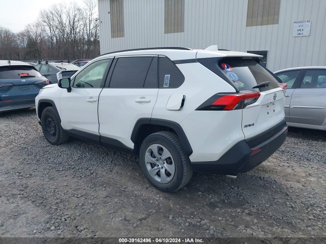 Toyota RAV4 LE 2019 JTMF1RFV8KJ021190 Image 3