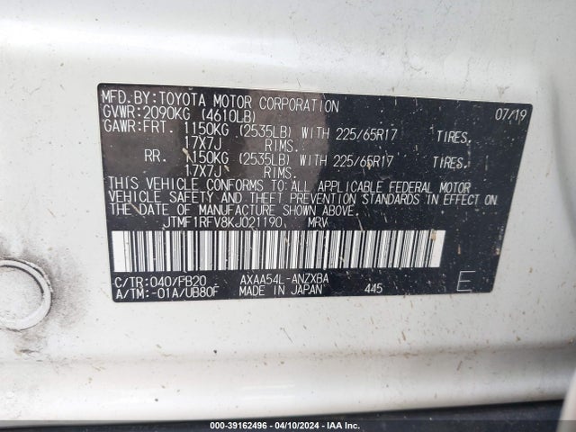 Toyota RAV4 LE 2019 JTMF1RFV8KJ021190 Image 9