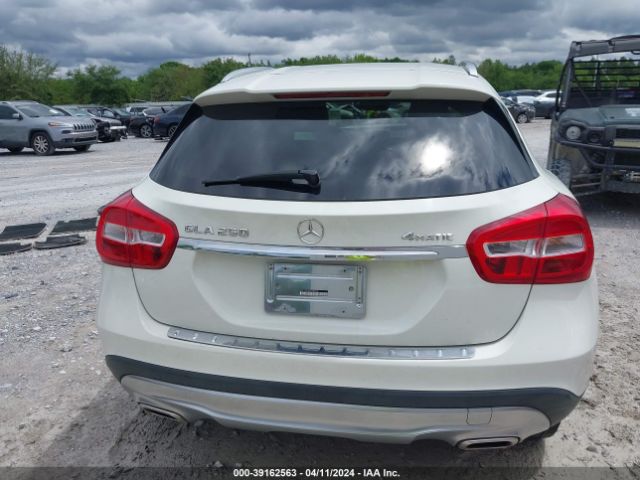 WDCTG4GB7FJ084502 Mercedes-Benz Gla 250 4matic