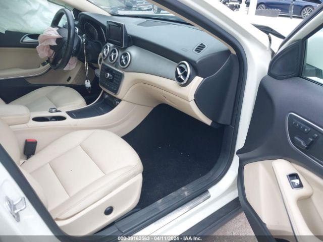 WDCTG4GB7FJ084502 Mercedes-Benz Gla 250 4matic