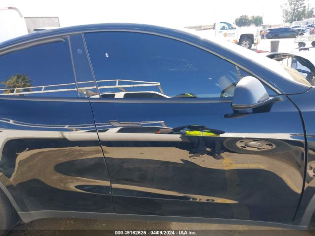 7SAYGDEEXPF958037 Tesla Model Y