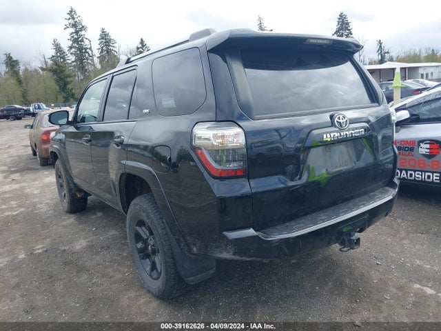 Toyota 4runner Sr5 Premium 2019 JTEBU5JRXK5696326 Image 3