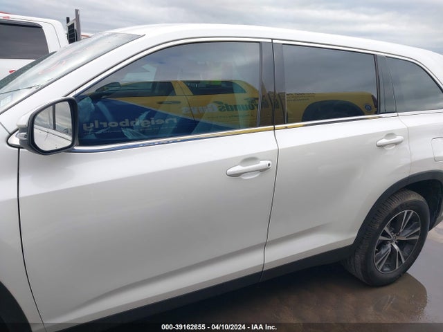 Toyota Highlander Le 2019 5TDZARFH5KS055114 Image 15