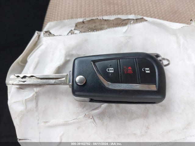 Toyota RAV4 LE 2019 2T3H1RFV4KW057338 Image 11