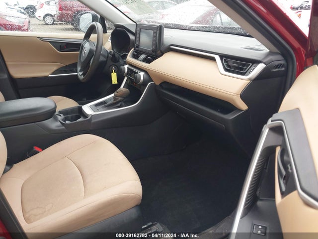 Toyota RAV4 LE 2019 2T3H1RFV4KW057338 Image 5