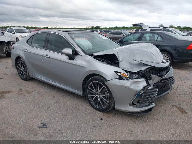 Toyota CAMRY XLE 2021 4T1F11AKXMU467305 zdjęcie główne