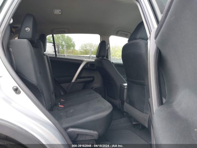 2T3ZFREV3HW341270 Toyota RAV4 LE