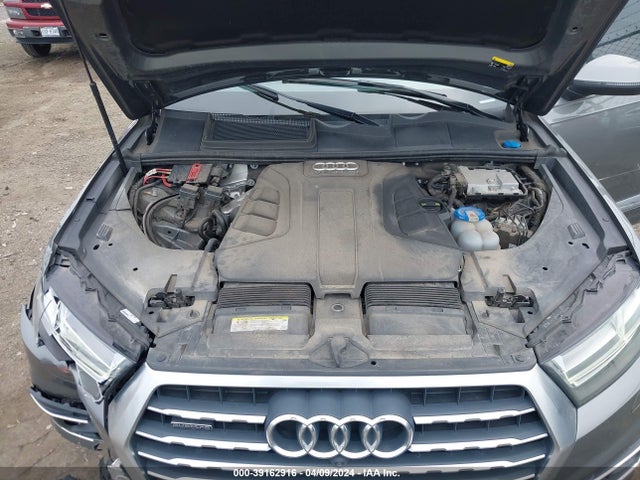 Audi Q7 3.0t Premium 2017 WA1LAAF76HD016433 Image 10