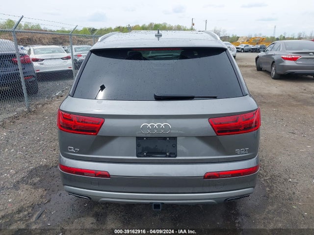 Audi Q7 3.0t Premium 2017 WA1LAAF76HD016433 Image 16