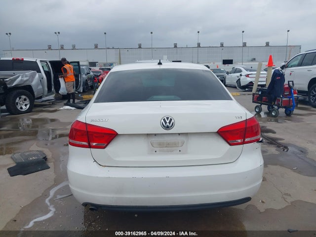 Volkswagen Passat 1.8t S 2015 1VWAT7A38FC104222 Image 17