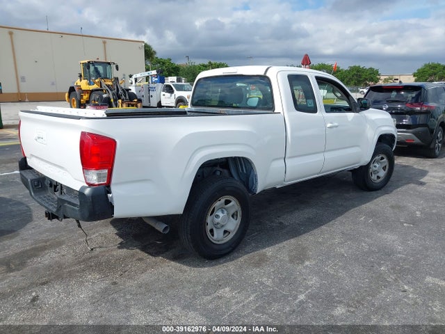 Toyota Tacoma Sr 2017 5TFRX5GN7HX080143 Image 4