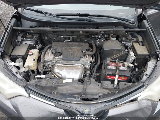 Toyota RAV4 LE 2016 JTMZFREV6GJ085641 Image 10
