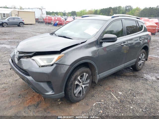 Toyota RAV4 LE 2016 JTMZFREV6GJ085641 Image 2