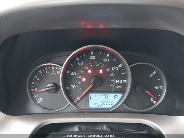 Toyota RAV4 LE 2016 JTMZFREV6GJ085641 Image 7