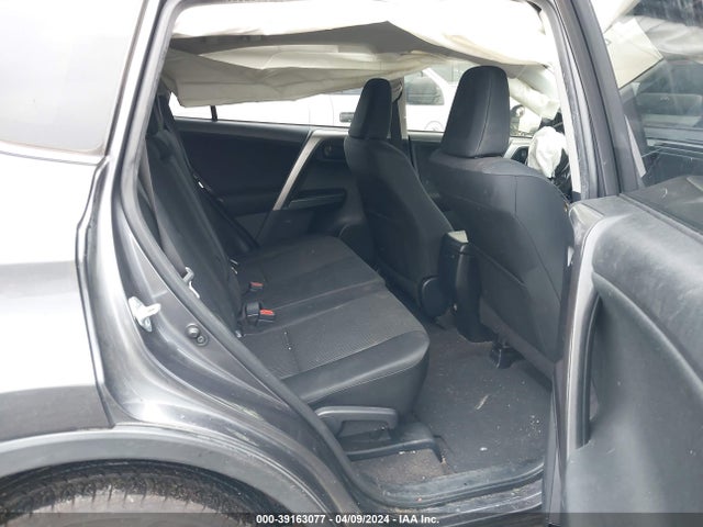 Toyota RAV4 LE 2016 JTMZFREV6GJ085641 Image 8