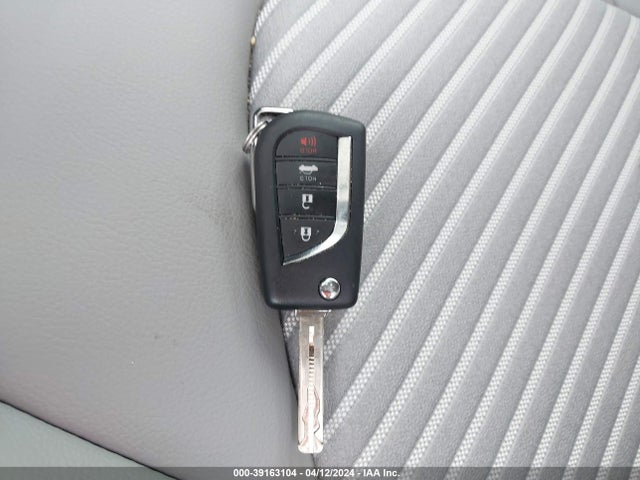 4T1G11AK8RU888094 Toyota CAMRY SE