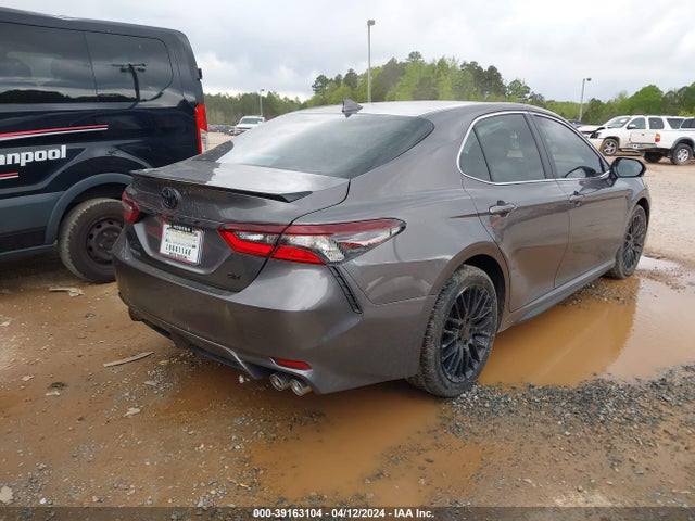 4T1G11AK8RU888094 Toyota CAMRY SE