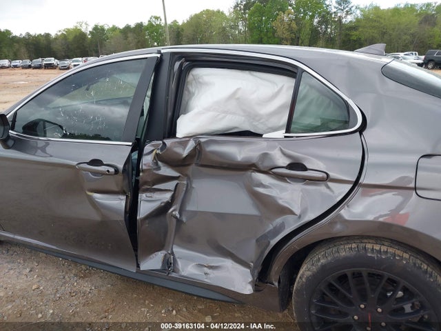 4T1G11AK8RU888094 Toyota CAMRY SE