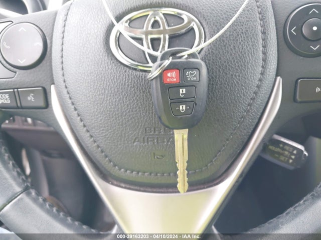 Toyota Rav4 Xle 2017 2T3WFREV0HW354822 Image 11