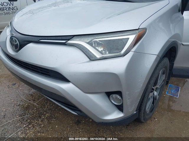 Toyota Rav4 Xle 2017 2T3WFREV0HW354822 Image 6