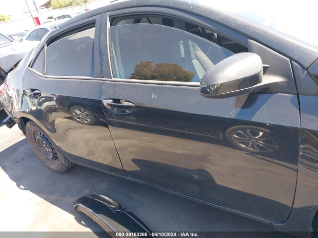 Toyota COROLLA LE 2017 5YFBURHE1HP733046 Image 14