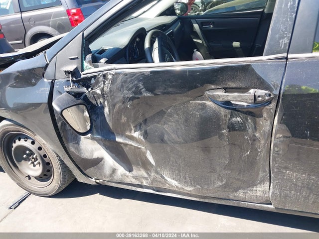 Toyota COROLLA LE 2017 5YFBURHE1HP733046 Image 19