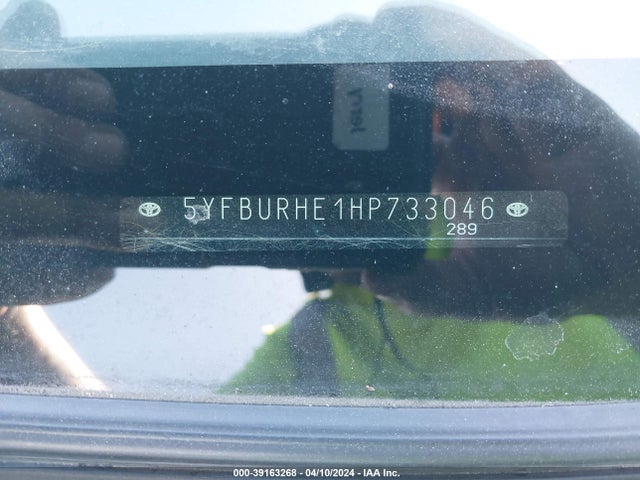 Toyota COROLLA LE 2017 5YFBURHE1HP733046 Image 9