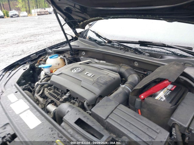 1VWDT7A32HC015570 Volkswagen Passat 1.8t R-line