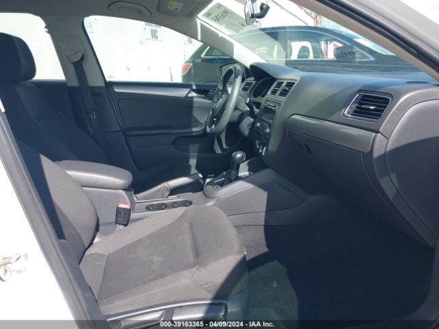 3VWD07AJ5FM265839 Volkswagen Jetta 1.8t Se
