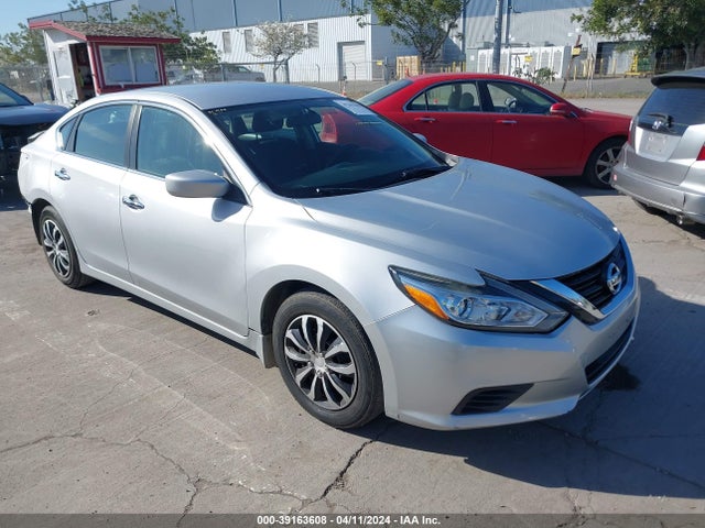 Nissan Altima 2.5 S 2018 1N4AL3APXJC252319 zdjęcie główne