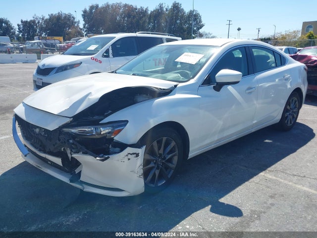 Mazda Mazda6 Sport 2018 JM1GL1U59J1305607 Image 2