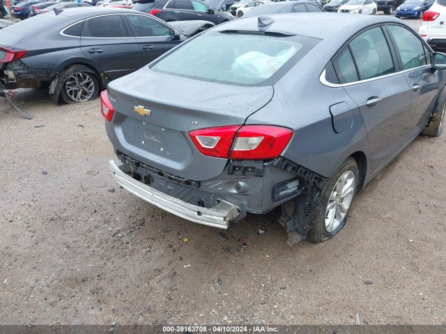 Chevrolet CRUZE LT 2019 1G1BE5SM5K7139213 Image 18