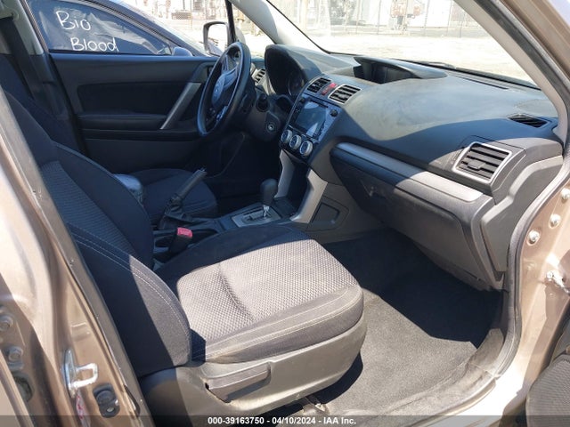 Subaru Forester 2.5i Premium 2016 JF2SJAFC8GH525219 Image 5