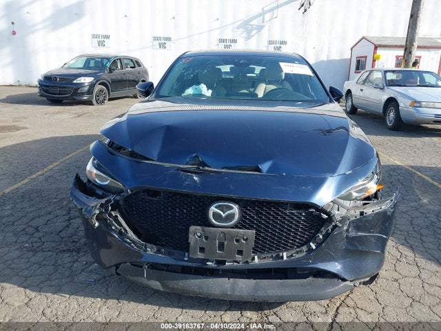 Mazda Mazda3 Preferred Package 2019 JM1BPAMM1K1139560 Image 12