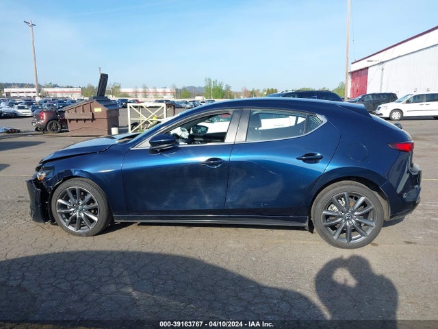 Mazda Mazda3 Preferred Package 2019 JM1BPAMM1K1139560 Image 14
